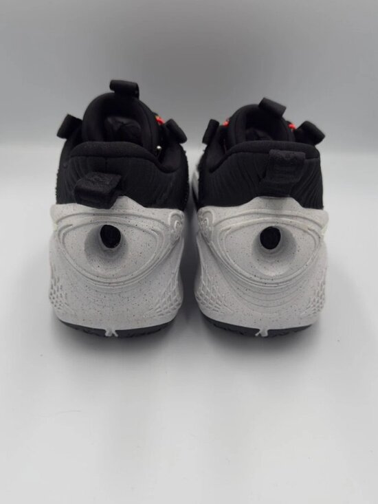 Nike Zoom Cosmic Unity Mens Black White Basketball Shoes Size 10.5 DM4426-001 main image 4